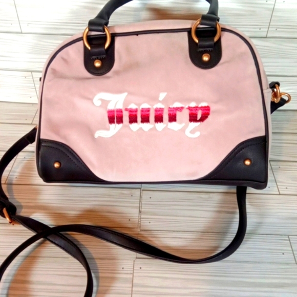 Juicy Couture Velour Pink Retro Vive Womens Purse - Picture 1 of 8